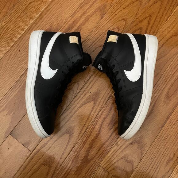 Athletic_Shoes